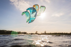 20200901_KiteFlyHigh_Drachenschule_Kiteschule_Kiten_Drachen_Lenkdrachen_München_Landkite_Neubiberg_Kurs_Schule_Kite-Fly-High_Shop_Flysurfer-Boost_Tube-Kite_1