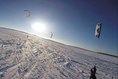 20170126_KiteFlyHigh_Kite-Fly-High_Kiten_Neubiberg_Drachen_Lenkdrachen_Snowkite-X_Snowtime-10_München_Flysurfer_Festival_800x600-14
